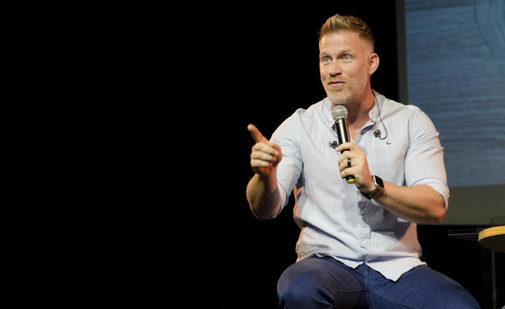 The Power of Public Speaking: How to Master Effective Communication