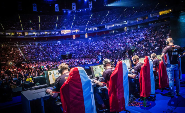 The Future of E-sports: How Competitive Gaming is Becoming a Global Phenomenon