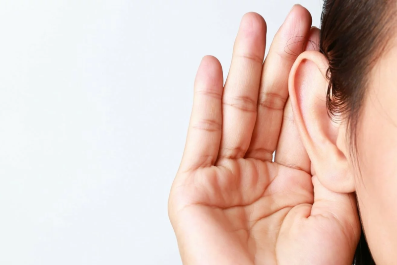 The Art of Listening: How to Improve Communication Skills in Relationships