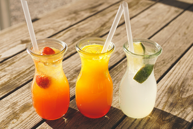 A Guide to Popular Cocktails: Recipes and Tips to Mix Like a Pro A Guide to Popular Cocktails: Recipes and Tips to Mix Like a Pro