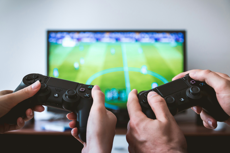 The Evolution of Video Games: From Pixelated Beginnings to Virtual Realities The Evolution of Video Games: From Pixelated Beginnings to Virtual Realities