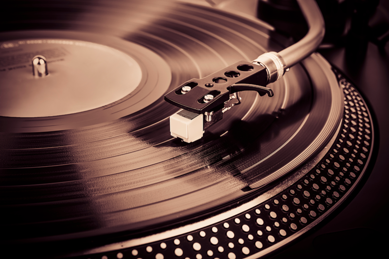 The Renaissance of Vinyl Records: Why Analog Music is Making a Comeback The Renaissance of Vinyl Records: Why Analog Music is Making a Comeback