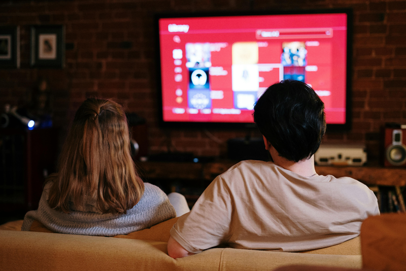 How to Choose What to Watch: A Guide to Finding Your Next Favorite Show or Movie How to Choose What to Watch: A Guide to Finding Your Next Favorite Show or Movie
