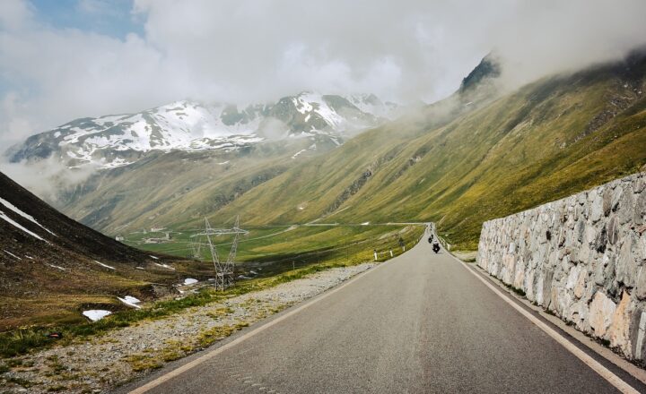 The Best Car Accessories for Road Trips and Long Drives