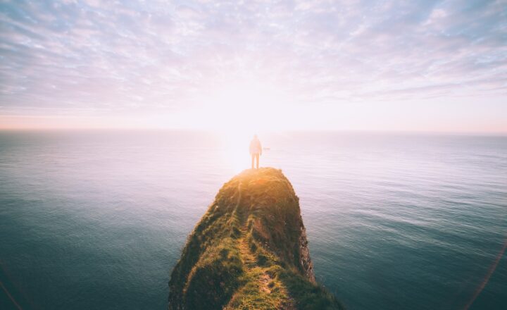 How to Build Confidence: A Comprehensive Guide to Unleashing Your Inner Strength