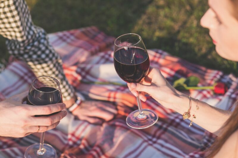 Budget-Friendly Date Ideas That Feel Luxurious Budget-Friendly Date Ideas That Feel Luxurious