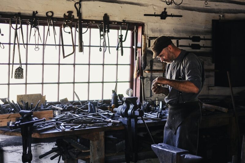 Why Upskilling and Reskilling Are Key in Today’s Economy Why Upskilling and Reskilling Are Key in Today’s Economy
