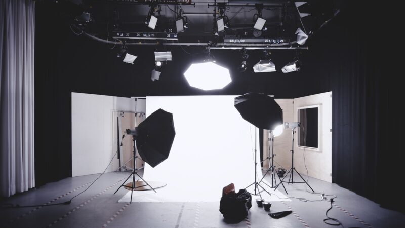 How to Set Up a High-Quality Streaming Studio on a Budget How to Set Up a High-Quality Streaming Studio on a Budget