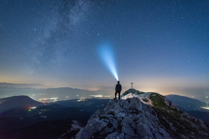 The Potential of AI in Space Exploration: From Robotics to Data Analysis