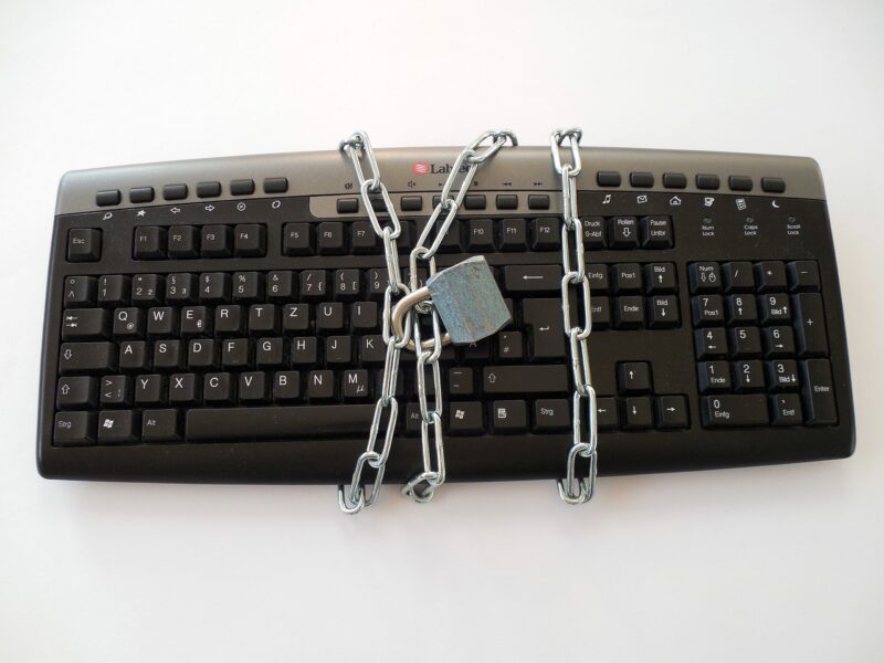 How to Protect Your Personal Information Online in a Digital Age