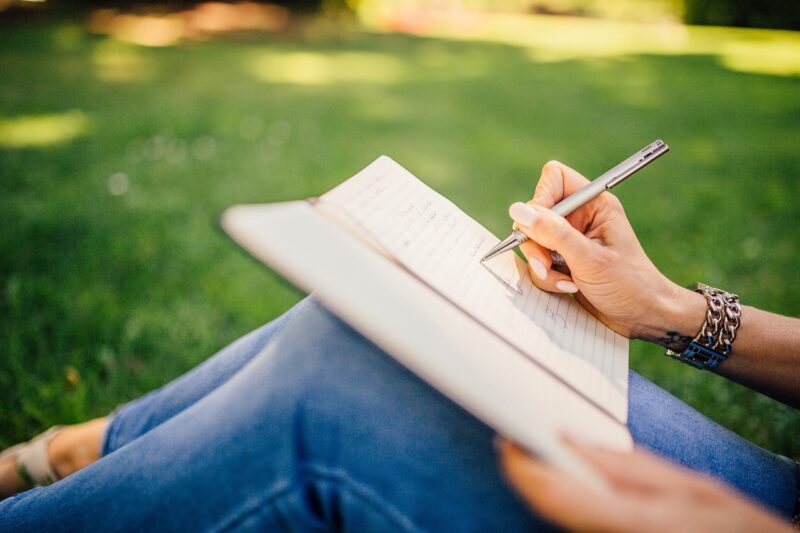 From Draft to Bestseller: A Comprehensive Guide to Writing and Publishing Your First Book From Draft to Bestseller: A Comprehensive Guide to Writing and Publishing Your First Book