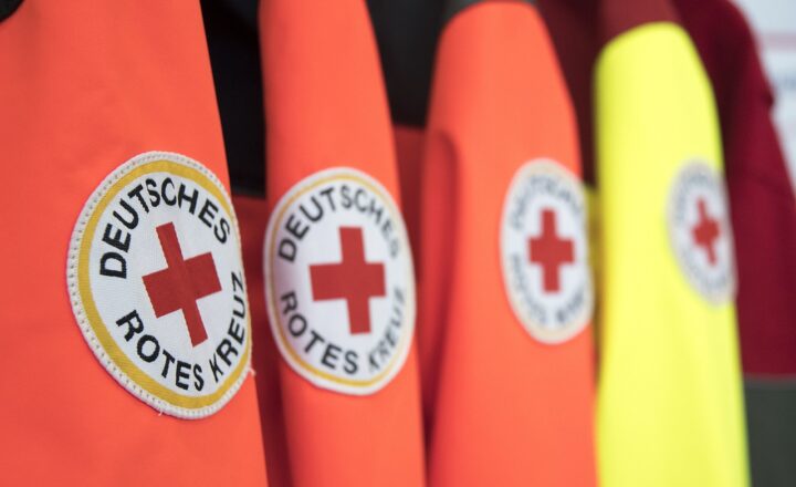 The Benefits of Volunteering and Giving Back