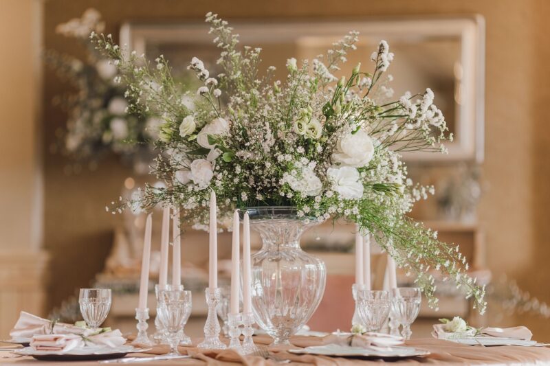 How to Plan a Wedding on a Budget: Top Tips How to Plan a Wedding on a Budget: Top Tips