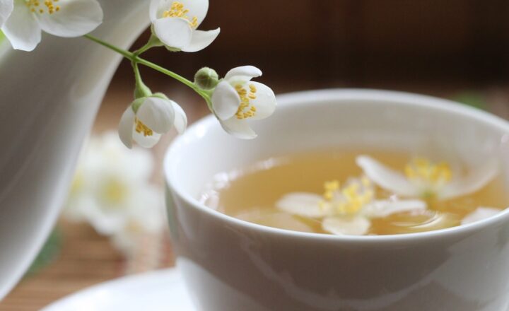 10 Health Benefits of Drinking Herbal Tea