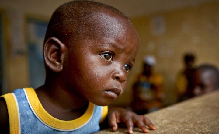 10 DIY Crafts to Do With Kids on a Rainy Day