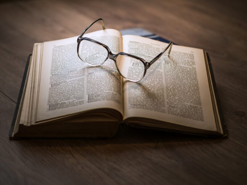 How to Choose a Good Biography: Tips for Selecting a Compelling Life Story How to Choose a Good Biography: Tips for Selecting a Compelling Life Story