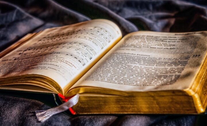 Exploring Gothic Literature: Key Themes and Notable Authors