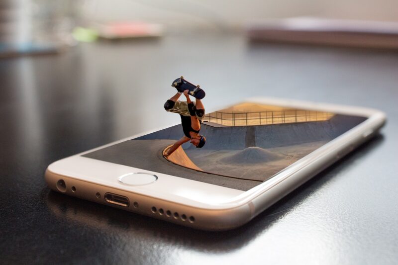 The Easiest Ways to Make Money Using Your Smartphone The Easiest Ways to Make Money Using Your Smartphone