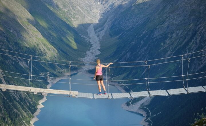 The World’s Most Ingenious Bridges and How They Defy Engineering Limits
