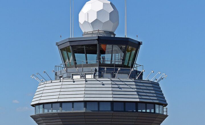 The Secrets Behind Air Traffic Control and How It Keeps the Skies Safe