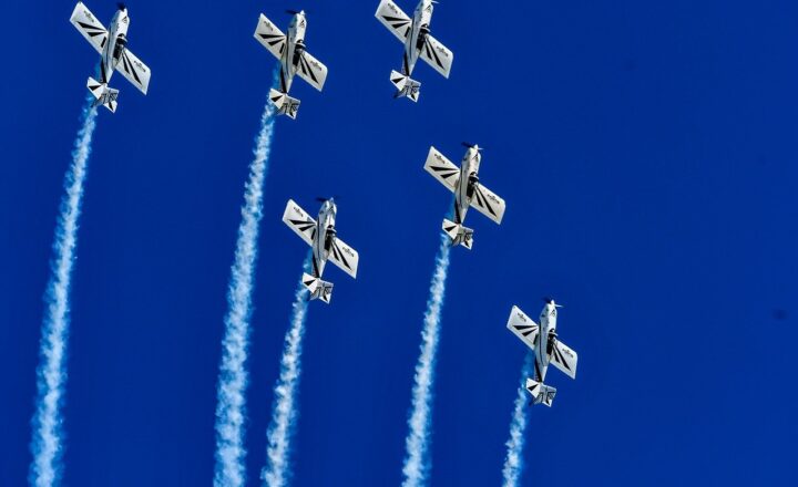 The Pros and Cons of Air Travel: What You Need to Know