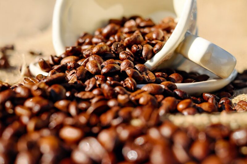 Understanding Single-Origin vs. Blended Coffee for Beginners Understanding Single-Origin vs. Blended Coffee for Beginners