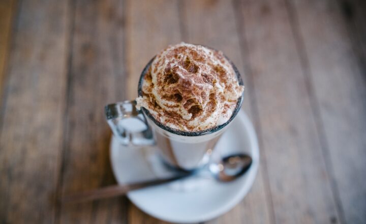 Different Types of Drinking Chocolates and How to Make Them at Home