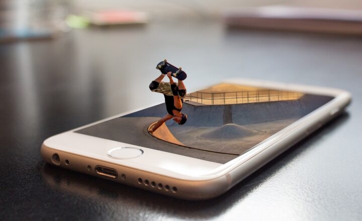 The Evolution of Android’s Customization and iOS’s Streamlined Interface