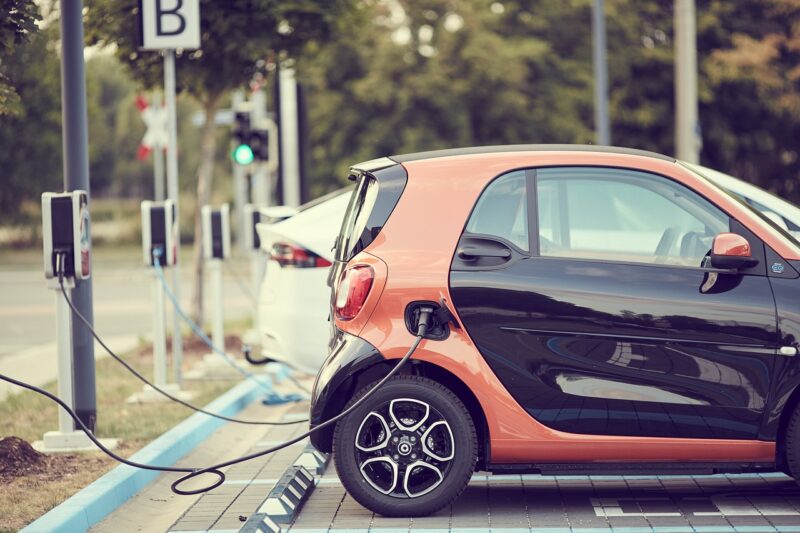 How EV Manufacturers Are Competing to Offer the Longest Driving Range How EV Manufacturers Are Competing to Offer the Longest Driving Range