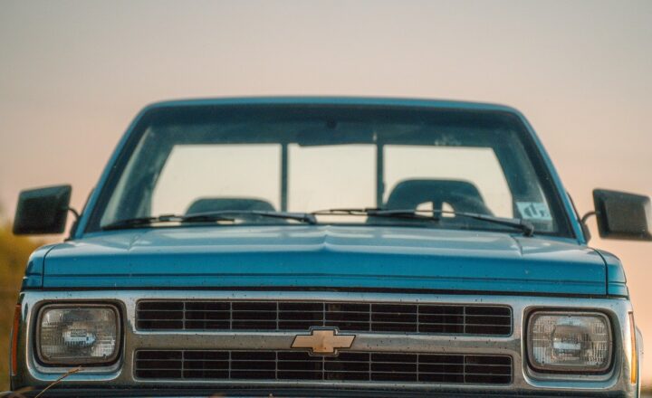 The Most Iconic 90s TV Show Couples We All Rooted For