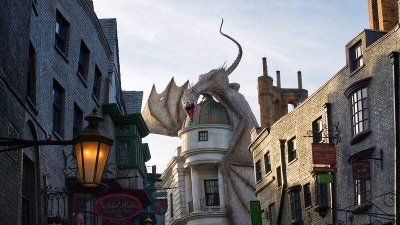 How ‘Harry Potter’ Mania Took Over Pop Culture in the 2000s How ‘Harry Potter’ Mania Took Over Pop Culture in the 2000s