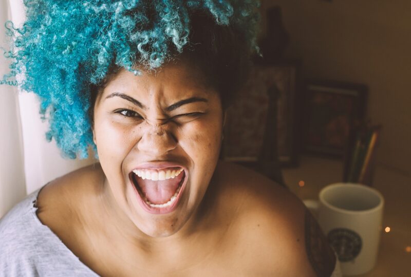 How to Cultivate Positivity and Become Someone People Naturally Gravitate Toward How to Cultivate Positivity and Become Someone People Naturally Gravitate Toward