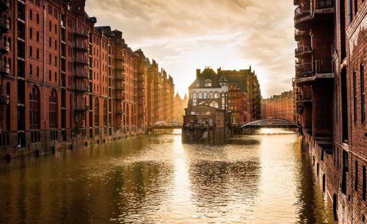 How Waterways Are Still Used for Transport and Trade in Modern Cities