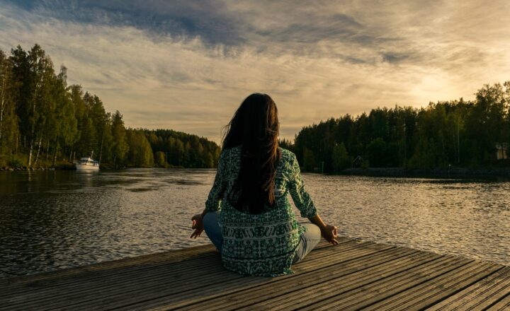 How to Practice Mindfulness in a Busy, Fast-Paced World