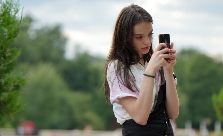 How the HTC One Revolutionized Phone Design with Its Aluminum Body