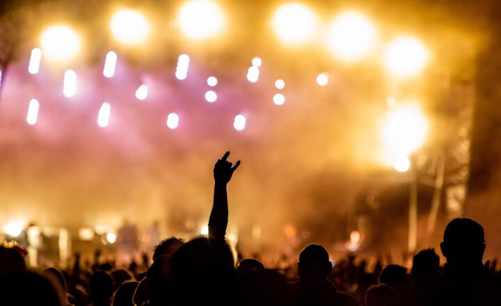 The Evolution of ‘Don’t Stop Believin’ by Journey as a Pop Culture Staple