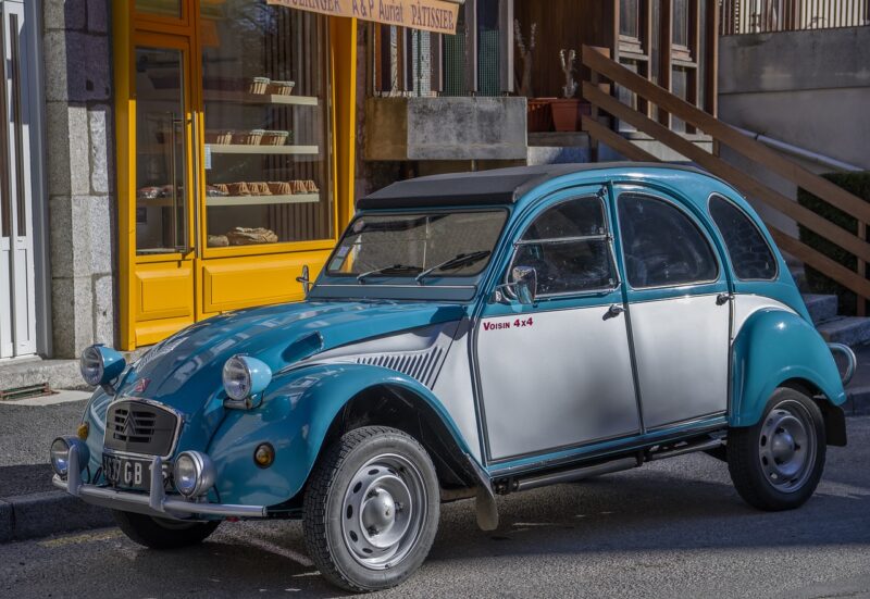 The Citroën 2CV: France’s Iconic Economy Car with a Charming Design The Citroën 2CV: France’s Iconic Economy Car with a Charming Design