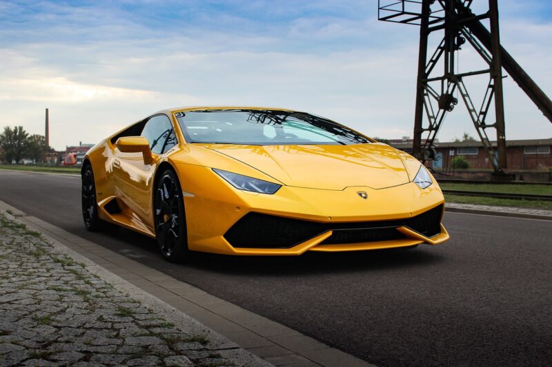 The Lamborghini Countach: The Bold Supercar That Defined the 80s