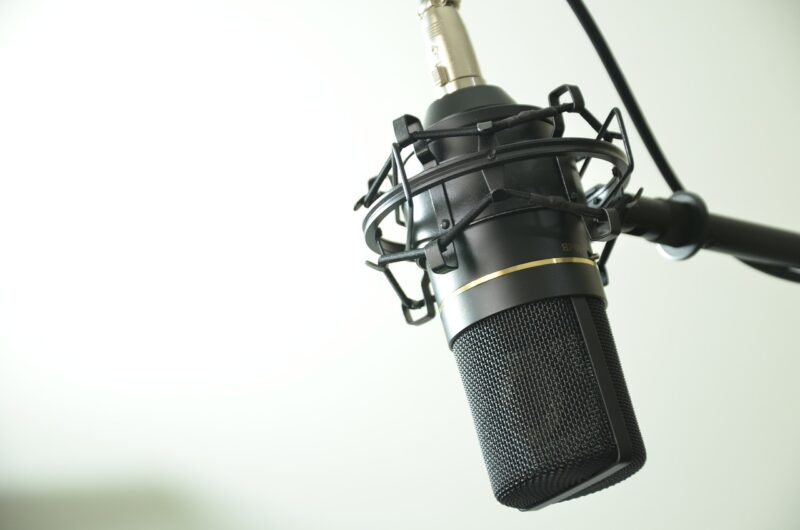 Why Home Audio Enthusiasts are Investing in Vintage Sound Equipment Why Home Audio Enthusiasts are Investing in Vintage Sound Equipment