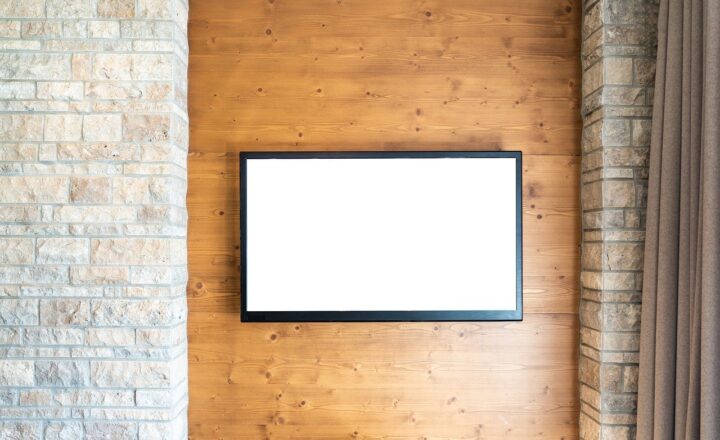 The Best Gadgets to Pair with Your Smart TV for an Enhanced Audio Experience
