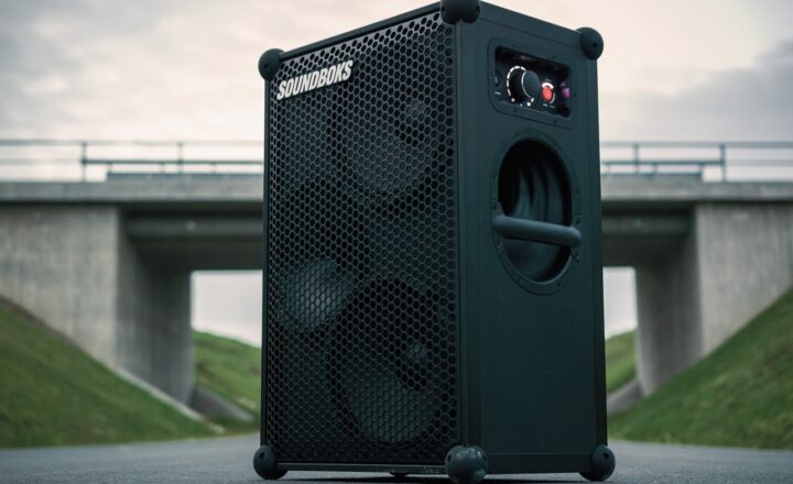 How to Pick the Perfect Speaker System for an Authentic Live Sound Experience