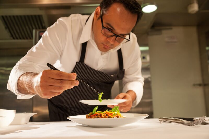 The Dark Side of the Gourmet World: When Fine Dining Becomes Too Strange The Dark Side of the Gourmet World: When Fine Dining Becomes Too Strange