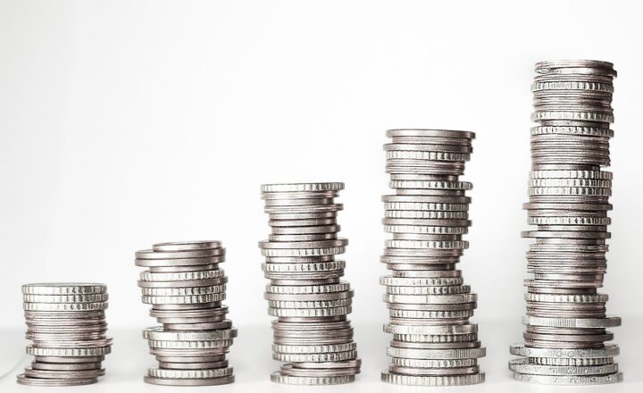 How Sudden Wealth Impacts Friends, Family, and Loved Ones