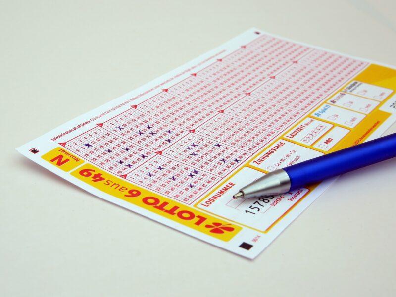 From Anonymity to the Spotlight: How Life Changes with a Lottery Win From Anonymity to the Spotlight: How Life Changes with a Lottery Win