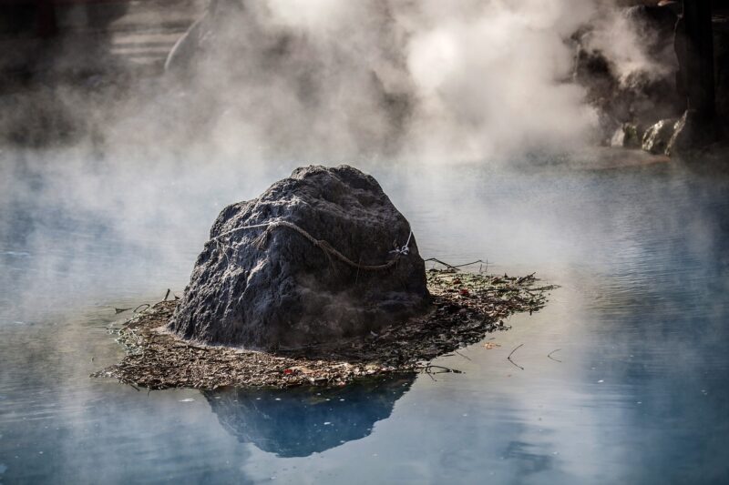 The Allure of Hot Springs and Natural Baths Around the World The Allure of Hot Springs and Natural Baths Around the World