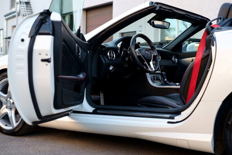 The Best Tips for Cleaning and Detailing Your Car to Keep It Looking New The Best Tips for Cleaning and Detailing Your Car to Keep It Looking New