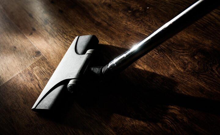 Choosing a Vacuum Cleaner for Small Apartments: Compact, Powerful, and Affordable