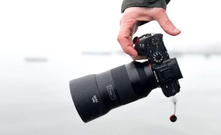Selecting the Right Mirrorless Camera for Advanced Photography and Video Creation