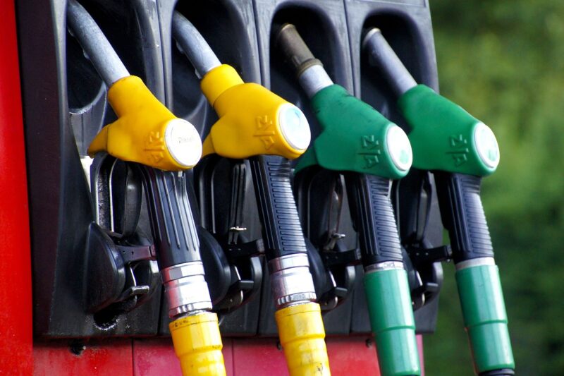 The Ultimate Guide to Choosing a Fuel-Efficient Car for Your Daily Commute The Ultimate Guide to Choosing a Fuel-Efficient Car for Your Daily Commute