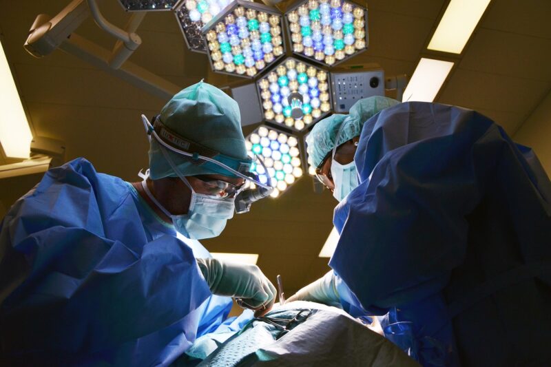 The Use of Glass in Medicine: From Microscope Slides to Surgical Instruments The Use of Glass in Medicine: From Microscope Slides to Surgical Instruments